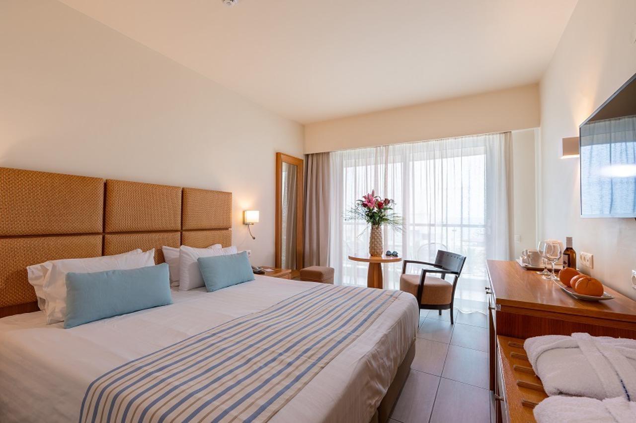 Minos Hotel 레팀노 외부 사진