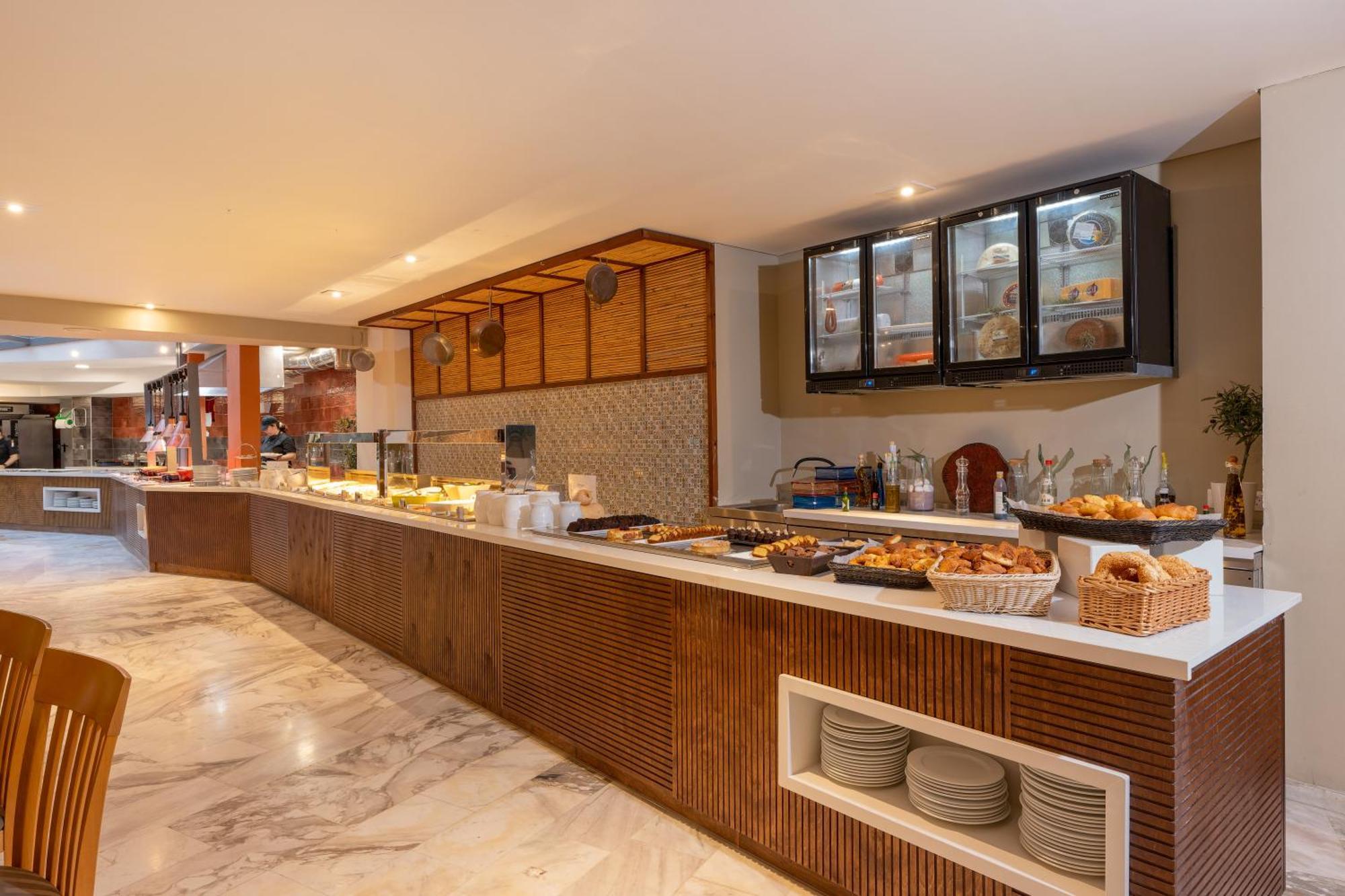 Minos Hotel 레팀노 외부 사진