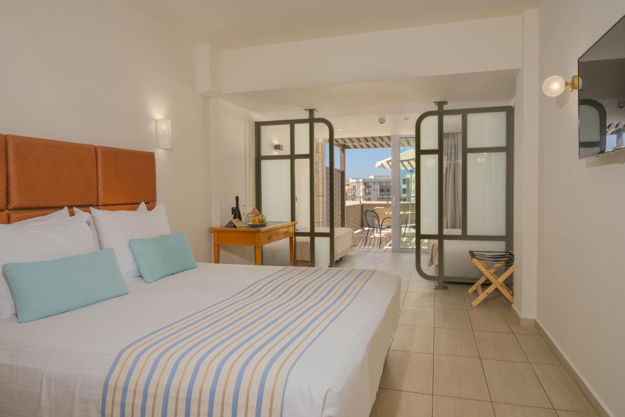 Minos Hotel 레팀노 외부 사진