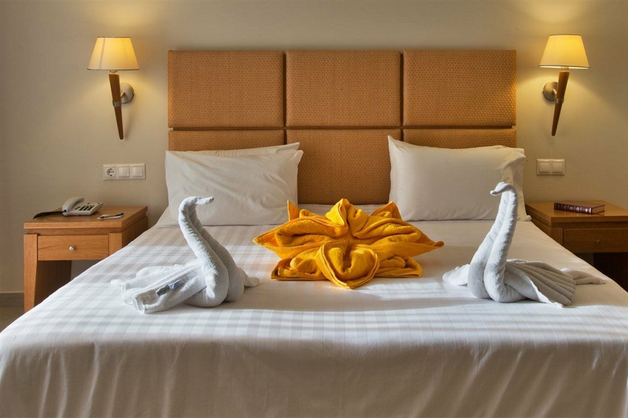 Minos Hotel 레팀노 외부 사진